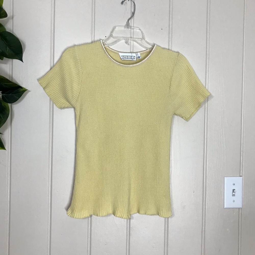 Ladies Studio C Yellow Ribbed Sweater Blouse
Ladies Small 4 - 6
100% Cotton
S… - Picture 11 of 12